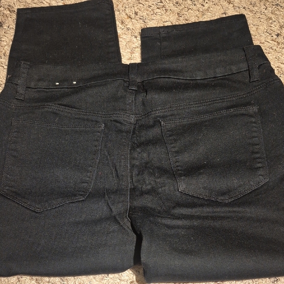 Chico's Classic Black Capri Pants Size 0.5 - Picture 5 of 6
